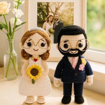 Custom Wedding Couple Dolls – Handmade Crochet Amigurumi Gift for Newlyweds, Personalized Anniversary Keepsake, Unique Wedding Decoration 3