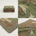 2025 Romantic Couple Frogs Woven Throw – Personalized Art Nouv