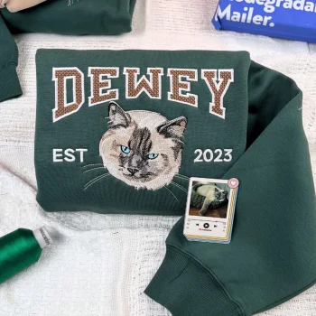 Best Gifts for Mom – Custom Embroidered Cat Face Sweatshirt from Photo, Cat Portrait Mother’s Day Gift