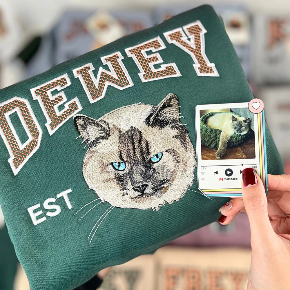 best gifts for mom custom embroidered cat face sweatshirt from photo cat portrai 5 Best Gifts for Mom – Custom Embroidered Cat Face Sweatshirt from Photo, Cat Portrait Mother’s Day Gift - Image 5