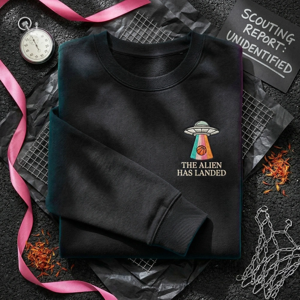 embroidered-sweatshirt-3 Embroidered Sweatshirt