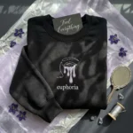 embroidered-sweatshirt